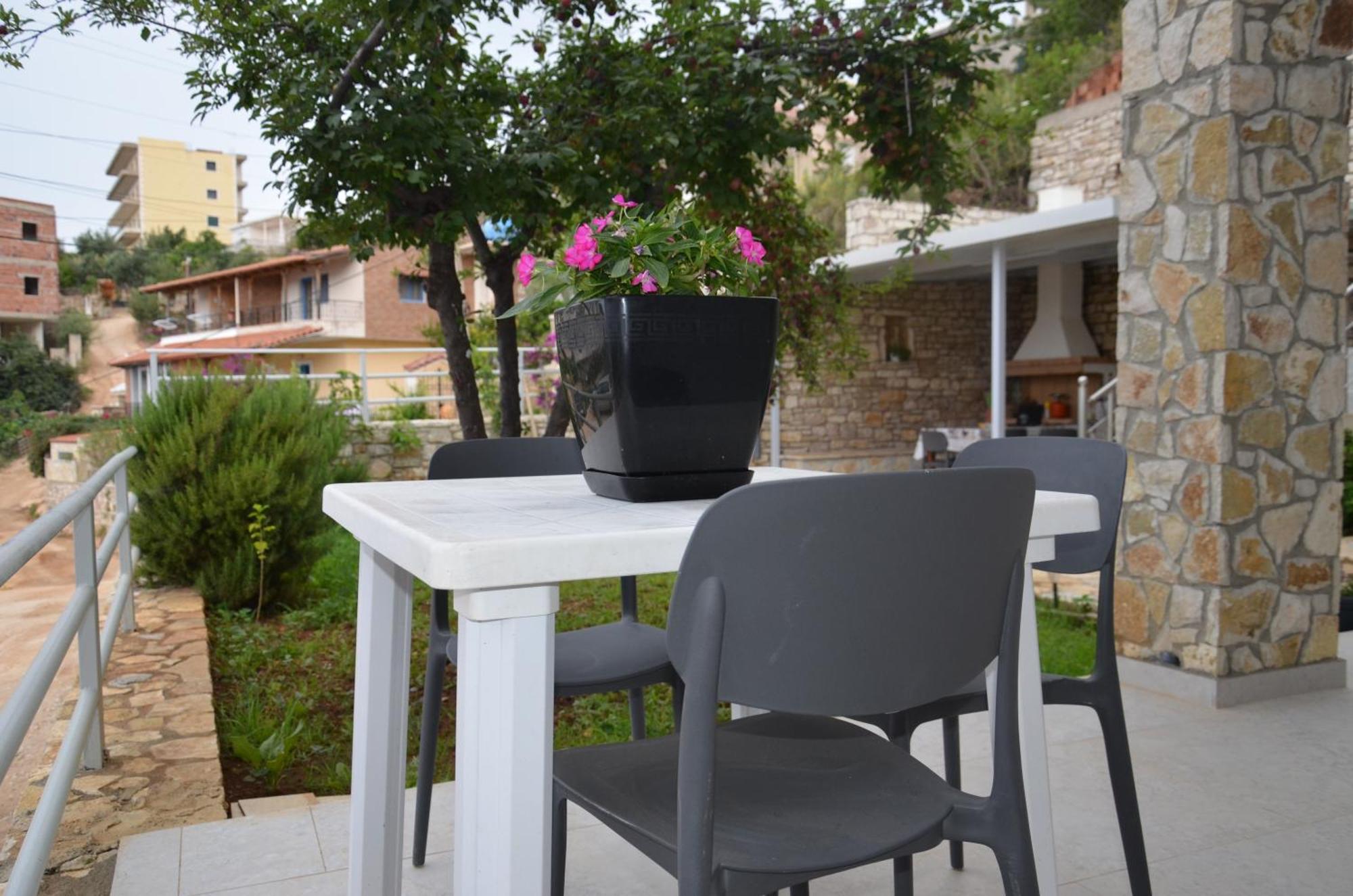 Harmonia Guest House 2 هيماري المظهر الخارجي الصورة